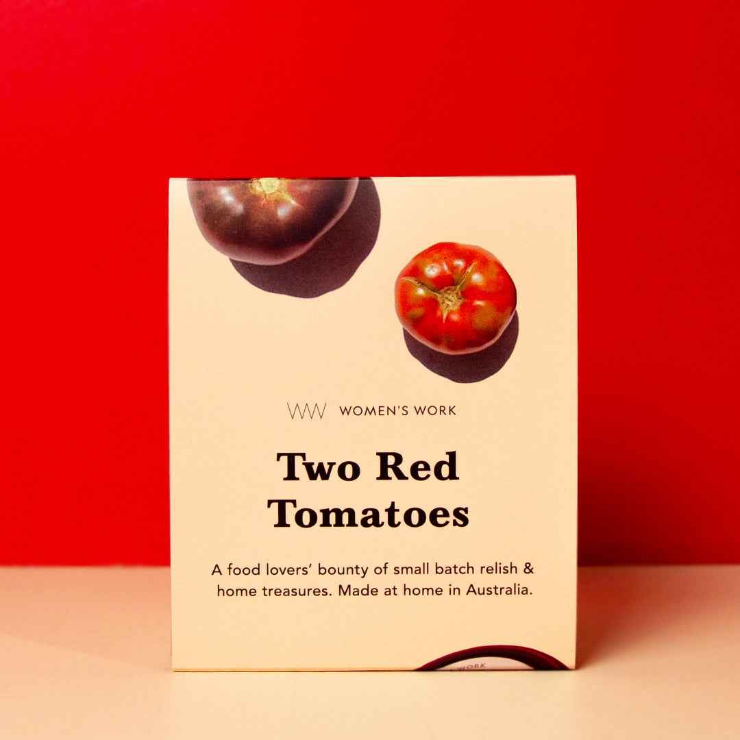 Two Red Tomatoes - A Relish & Candle Gift Set PETITE