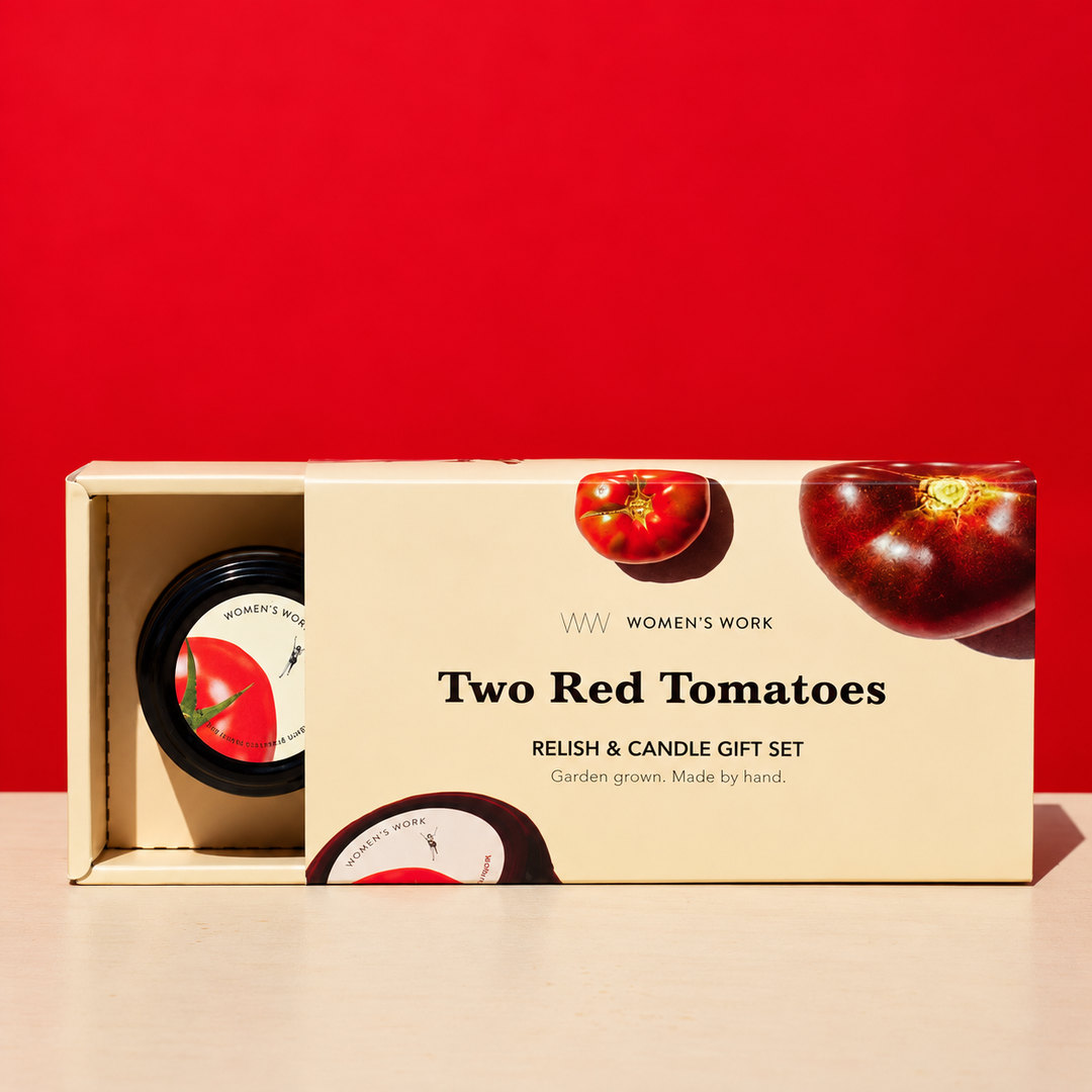 Two Red Tomatoes - A Relish & Candle Gift Set (115g)
